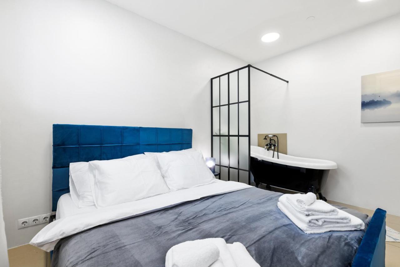 Sirena Apartment - Self Check-In And Free Parking 탈린 외부 사진